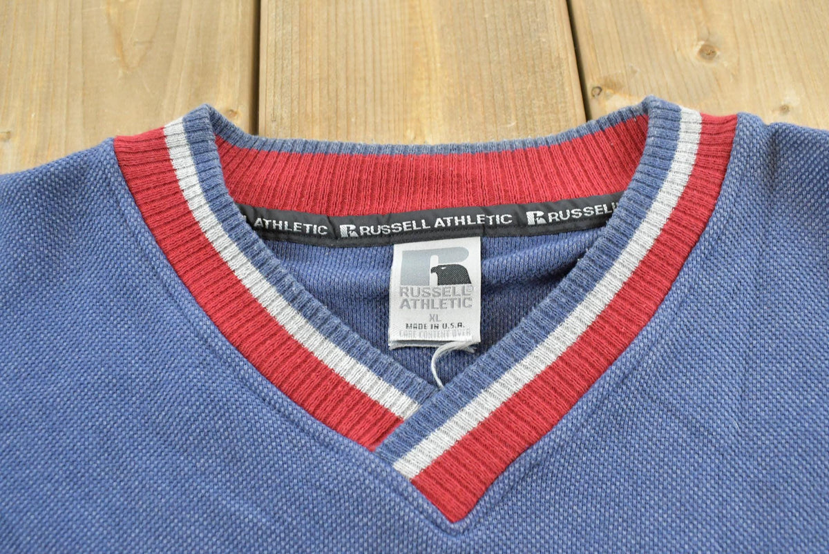 Vintage 1990s Russell Athletic Salem Witches Embroidered V-Neck Sweatshirt Men's L