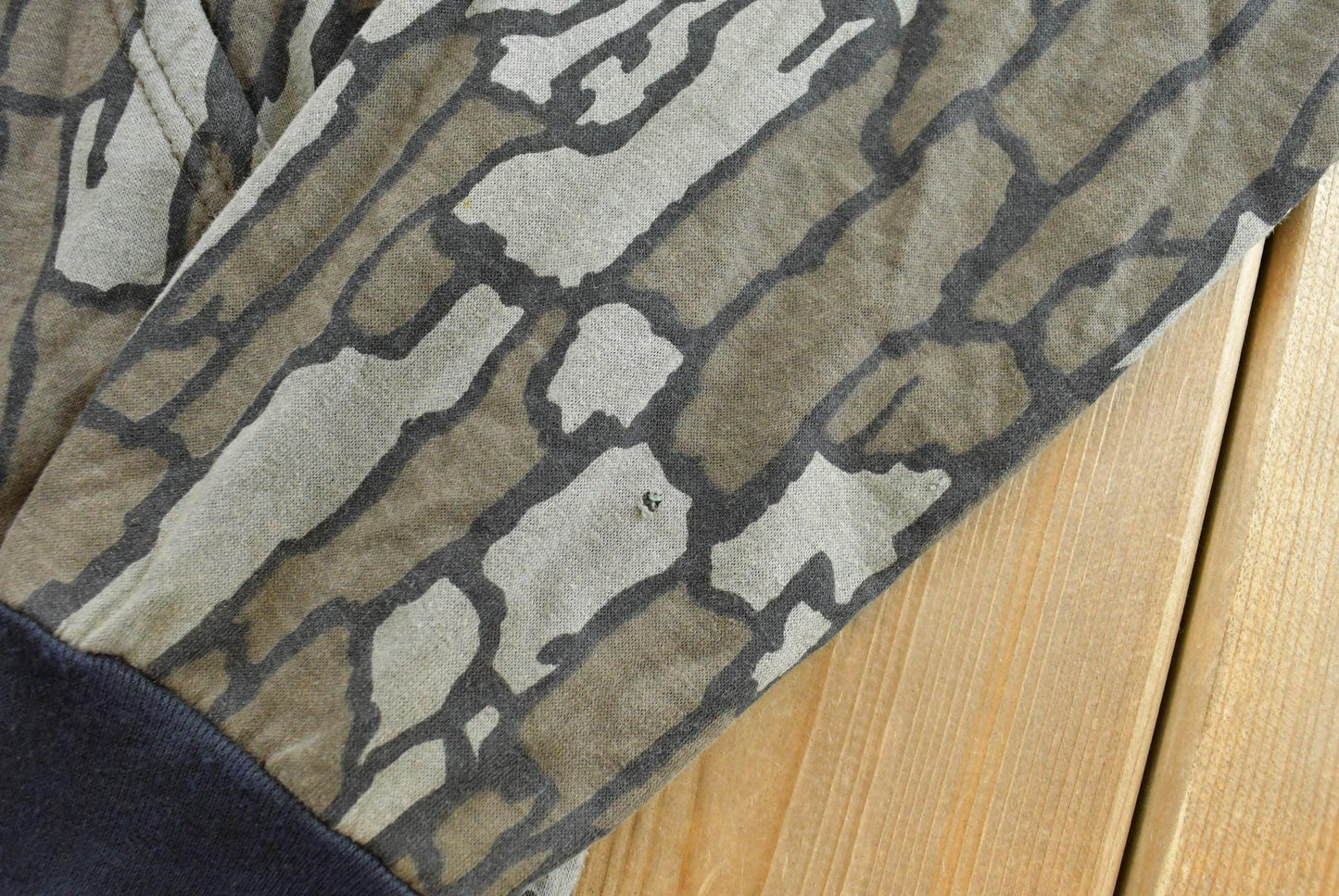 Vintage 1990s Ace Sportswear Realtree Trebark Camo Full Zip Graphic Fleece Lined Hoodie Sweatshirt Men's M