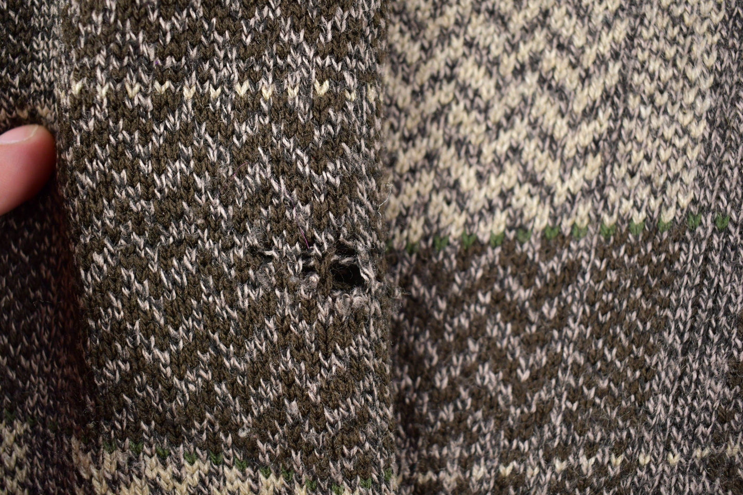 Vintage 1990s Town Craft Knitted Plaid Cardigan Sweater Men's Medium