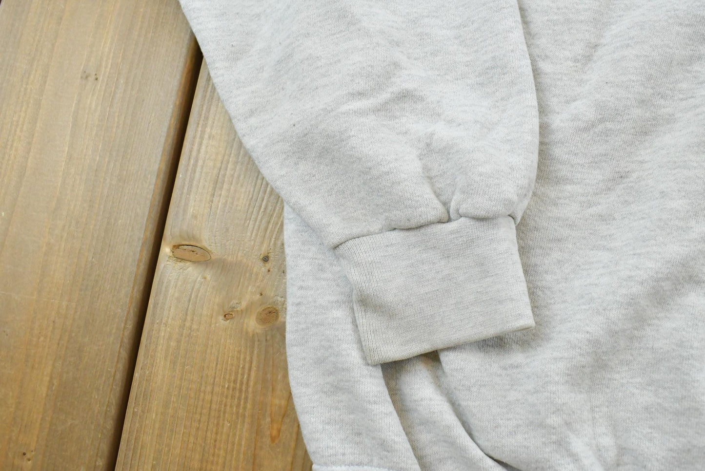 Vintage 2000s Yale University Crewneck Sweatshirt Men's M / 00s Collegiate Sweater / Bulldogs / Ivy League / Y2K Streetwear