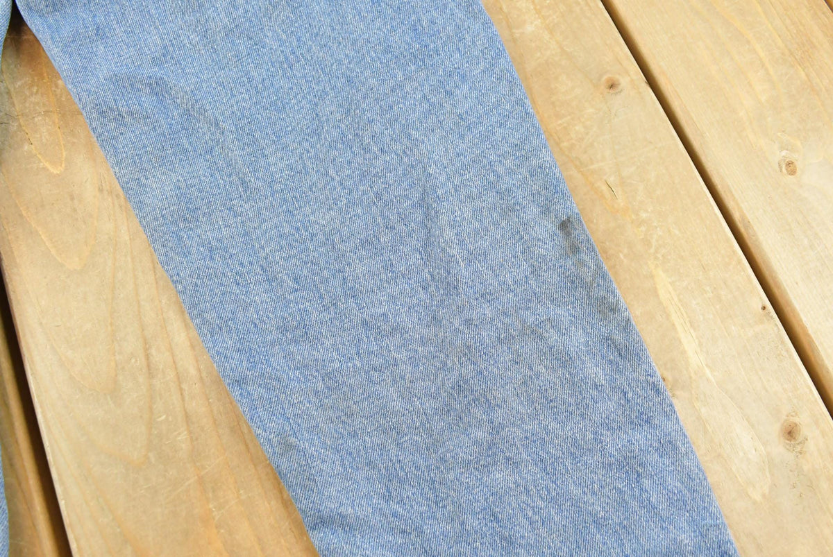 Vintage 2000s Levi's 550 Relaxed Fit Tapered Leg Denim Blue Jeans Women's 33 x 30.5