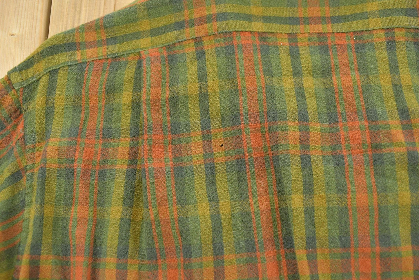 Vintage 1970s Sir Pendleton Wool Flannel Board Shirt Men's M / Loop Collar True Vintage / 70s Plaid Tartan / Made in USA