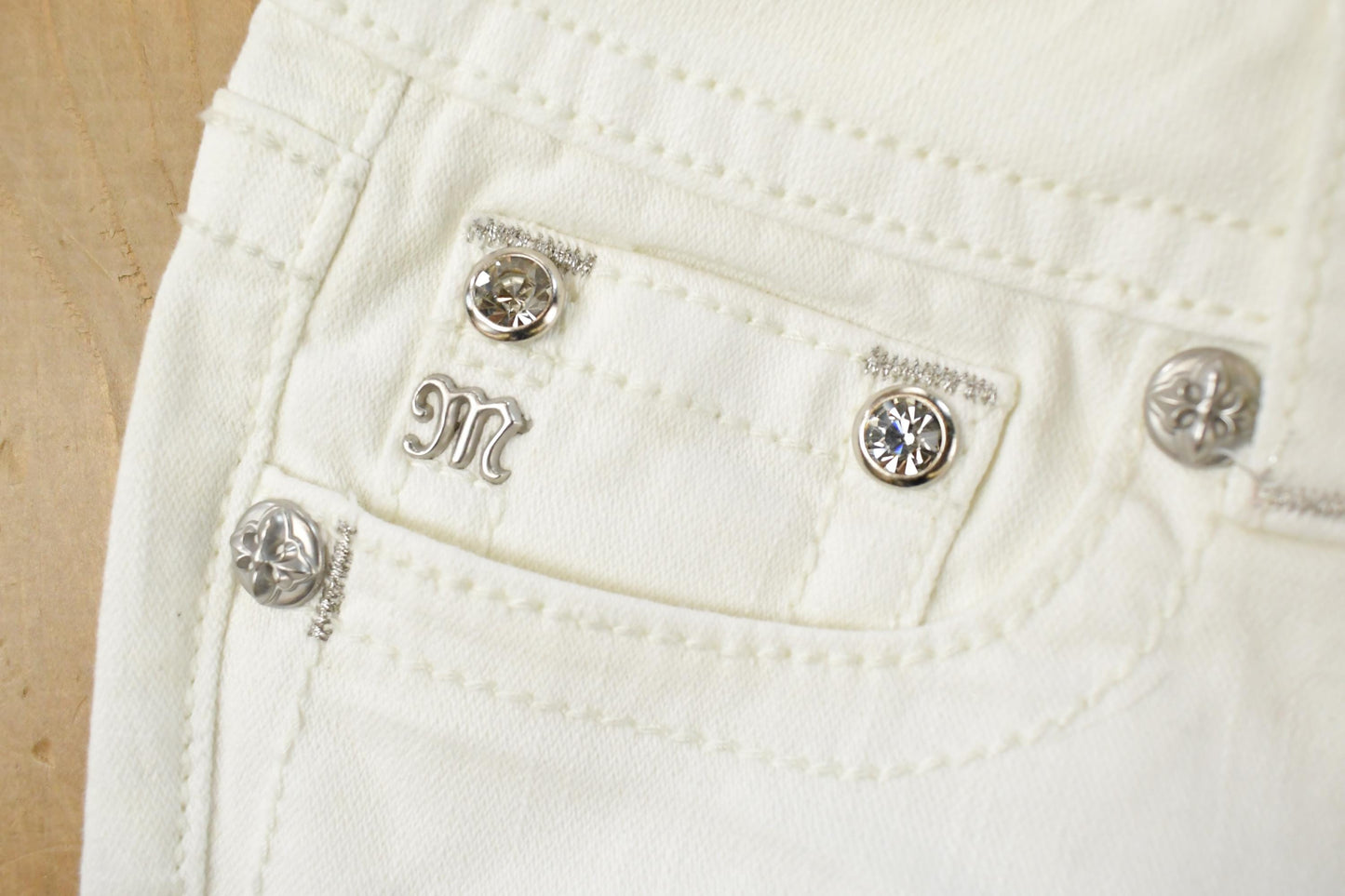 Vintage Y2K Miss Me White Bedazzled Low Rise Jeans Women's 28