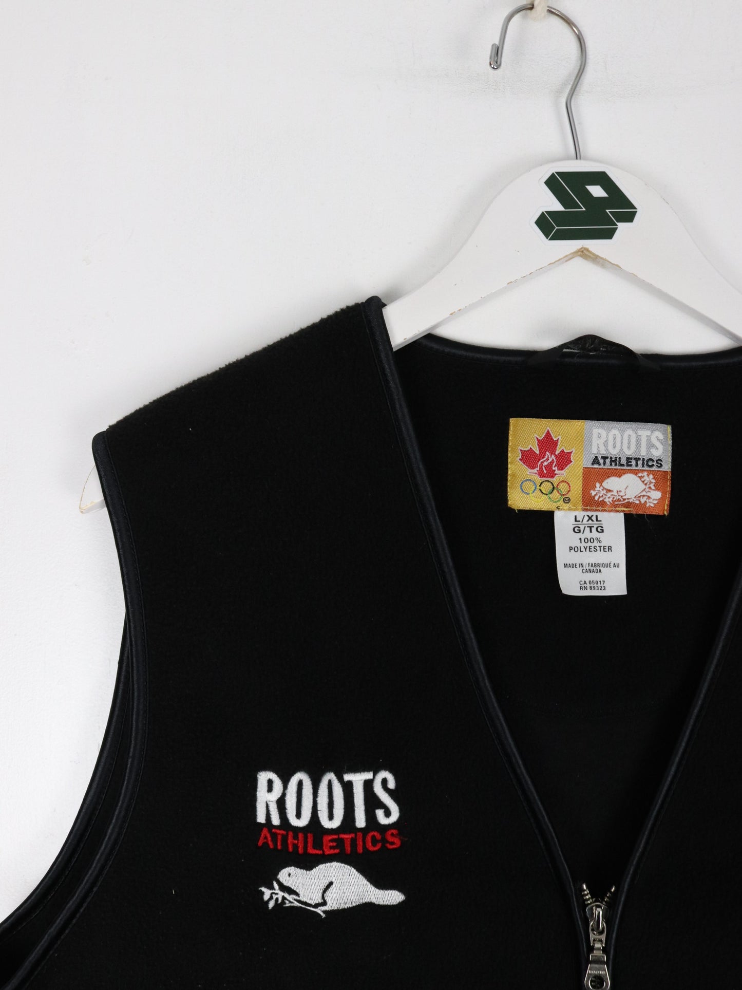 Vintage Roots Sweater Womens L/XL Black Canada Olympics 90s Fleece Vest