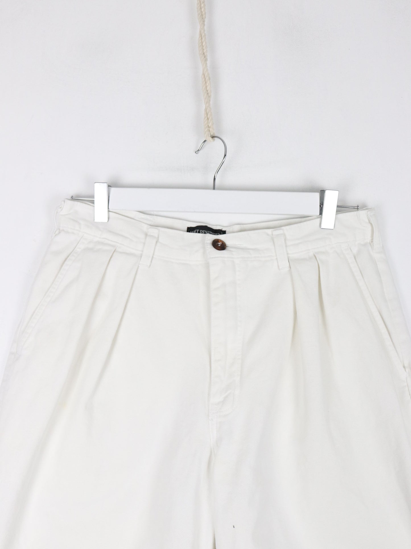 Holt Renfrew Shorts Mens 32 White