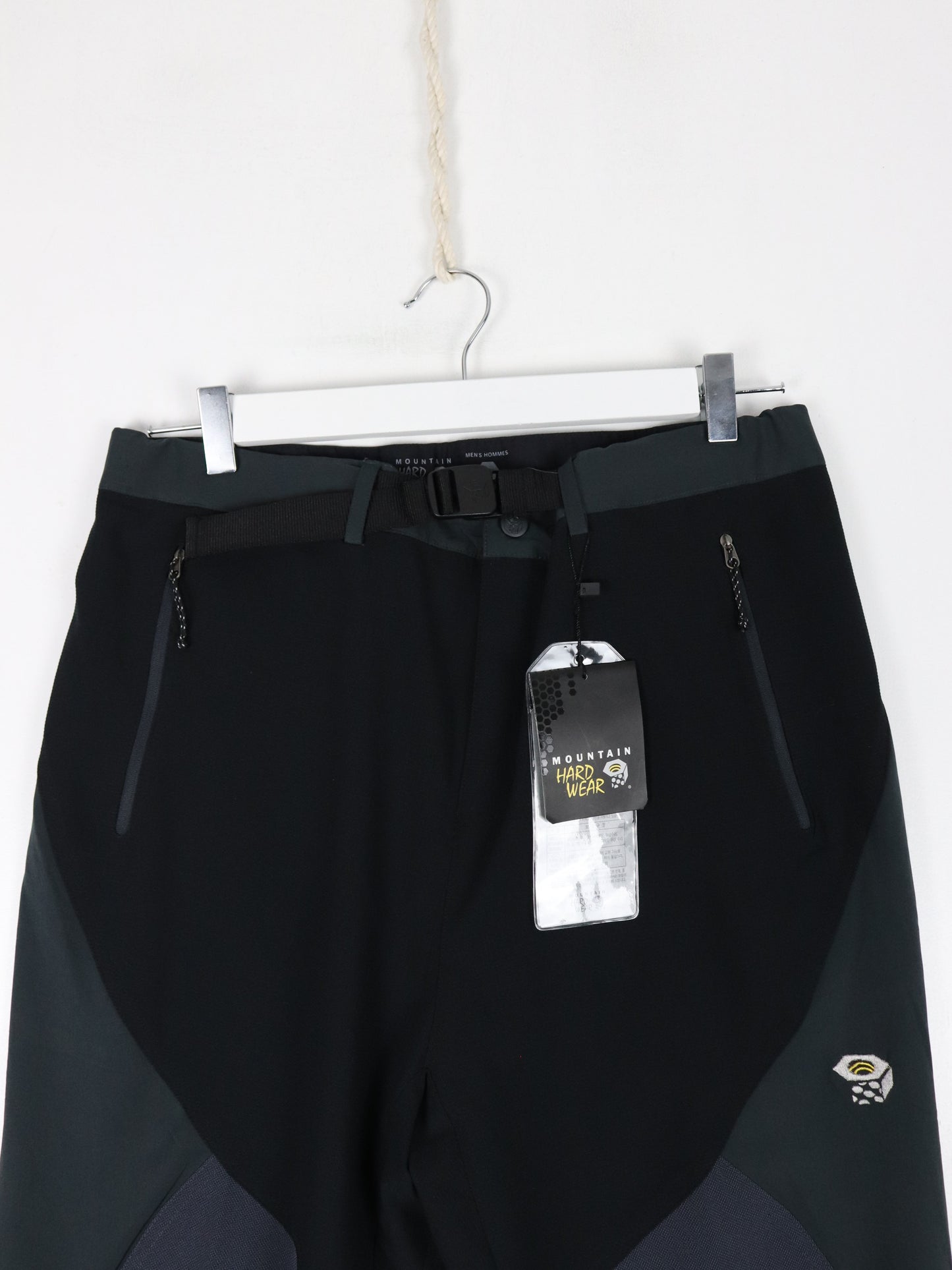 Mountain Hardwear Shorts 3/4 Length Mens Large Black Hiking Outdoors