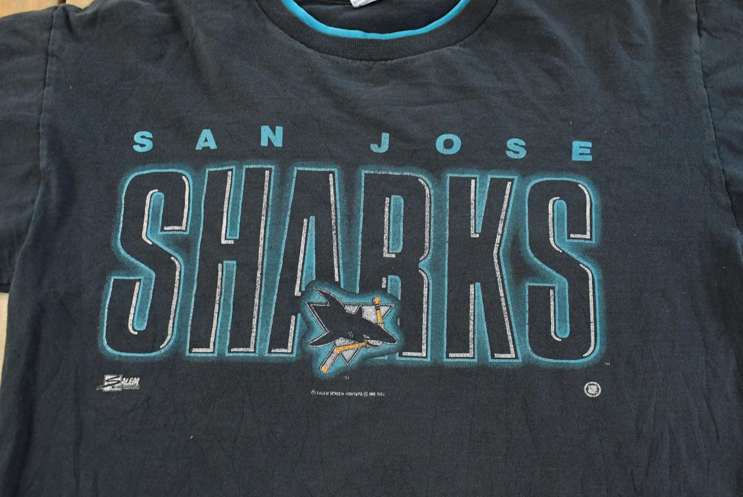 Vintage 1990s San Jose Sharks Hockey Club NHL Graphic T-Shirt Men's L