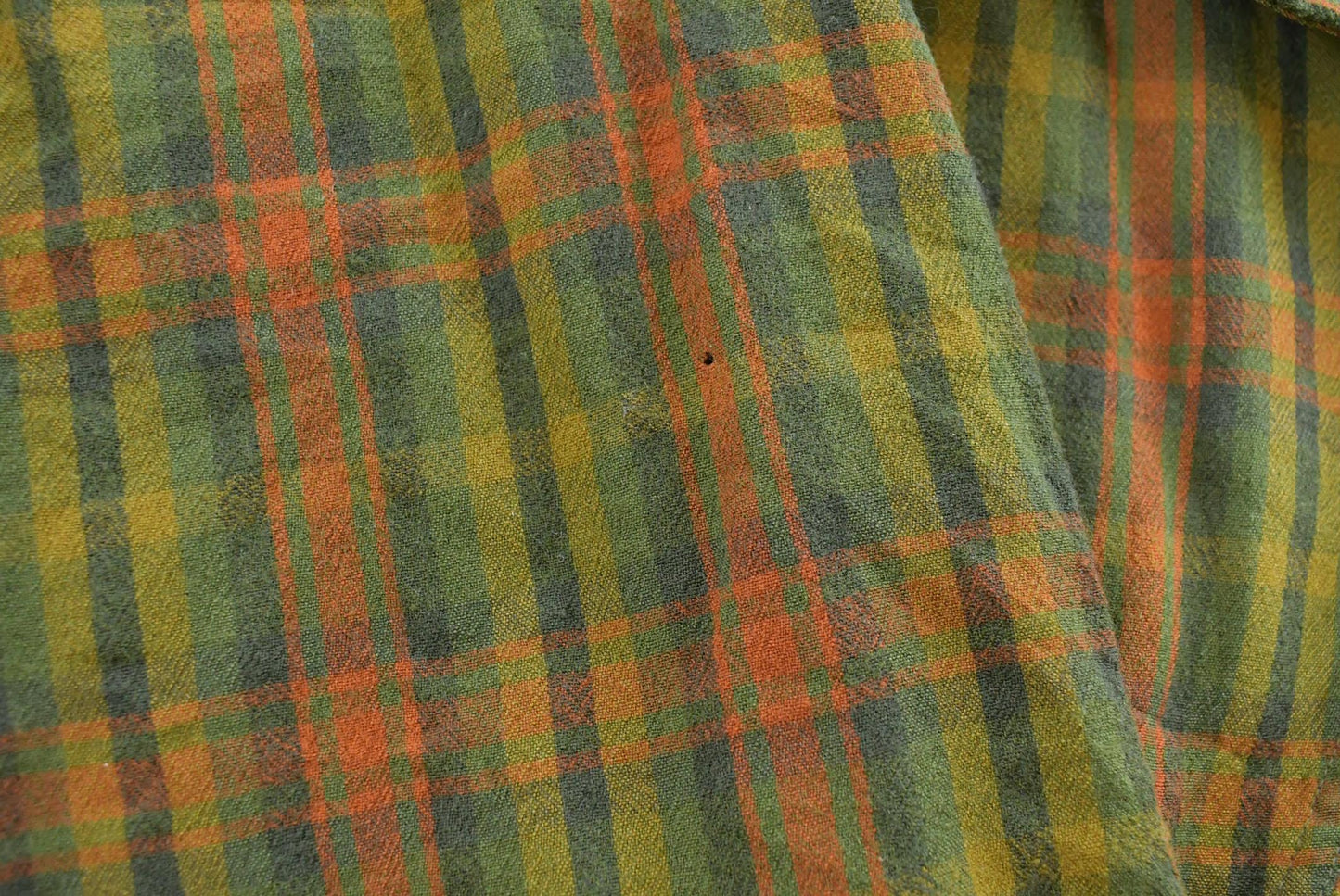 Vintage 1970s Sir Pendleton Wool Flannel Board Shirt Men's M / Loop Collar True Vintage / 70s Plaid Tartan / Made in USA