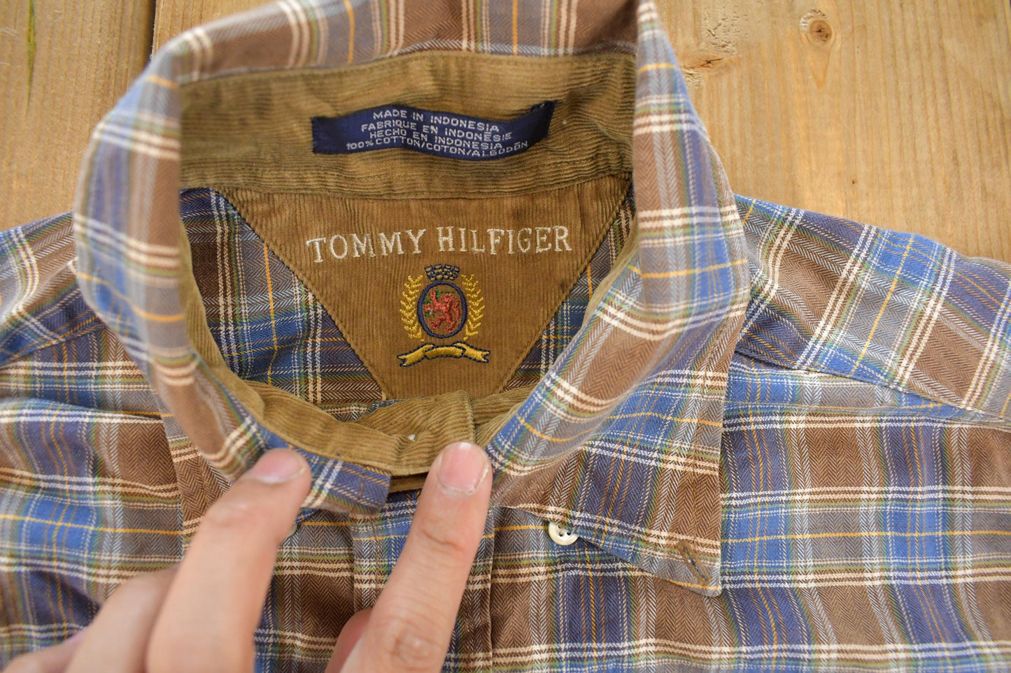 Vintage 1990s Tommy Hilfiger Plaid Flannel Button Up Shirt Men's M