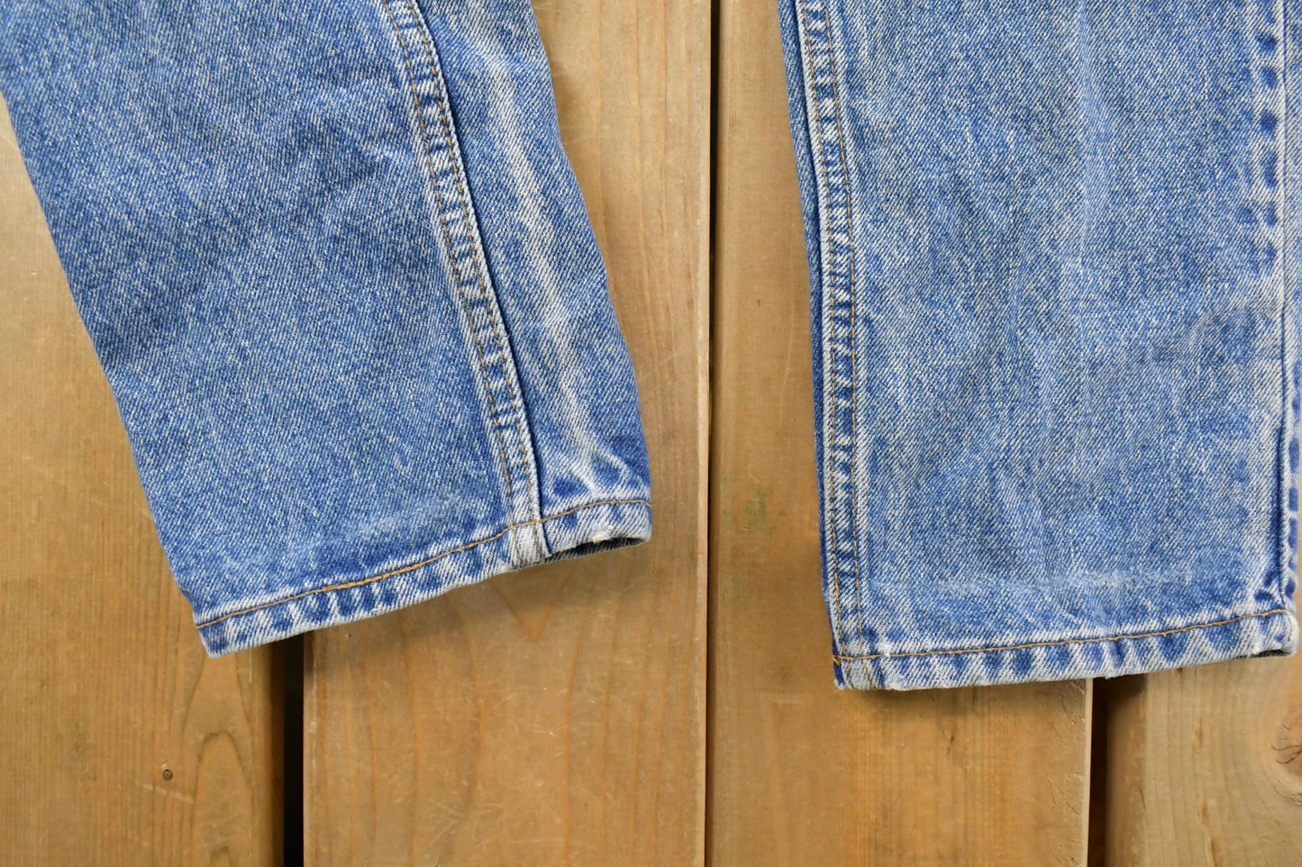 Vintage 1990s Levi's 550 Relaxed Tapered Denim Jeans Men's 29 x 36