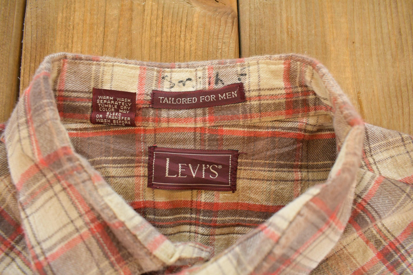 Vintage 1970s Levi's Western Plaid Pearl Snap Flannel Button Up Shirt Men's L
