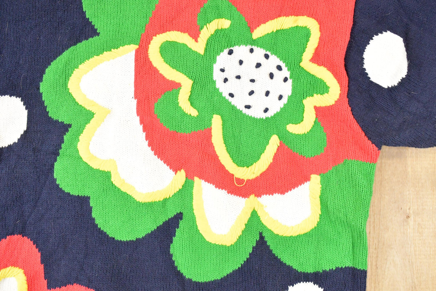 Vintage 1990s Franco Valeri Floral Embroidered Knit Crewneck Sweater Womens L