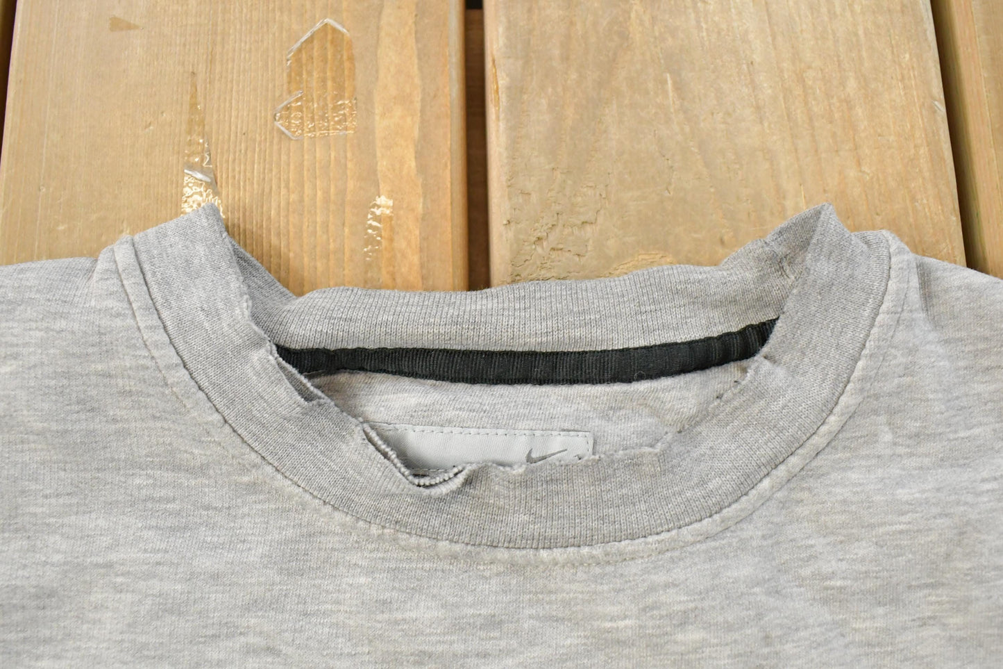 Vintage Y2K Nike Embroidered Mini Swoosh Crewneck Sweatshirt Men's Large