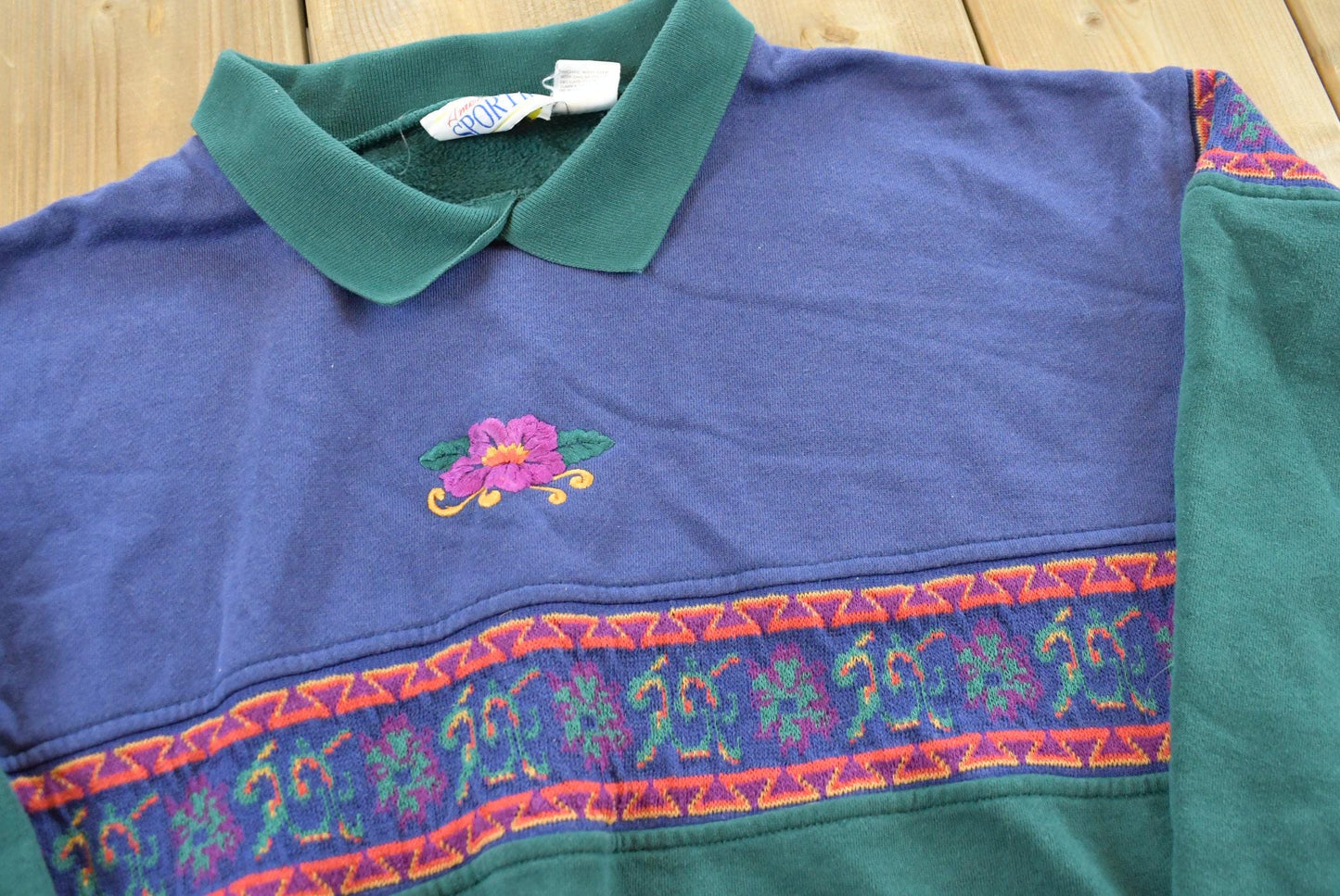 Vintage 1990s American Sportif Flower Embroidered Collared Crewneck Mens S
