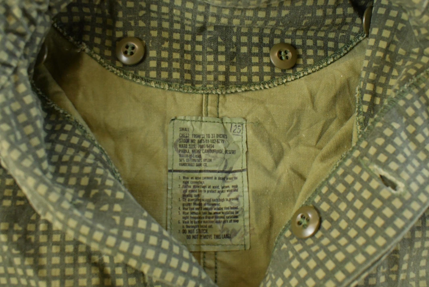 Vintage 1980s Military Parka Field Night Desert Camo Jacket Men's S