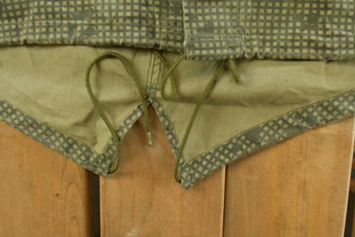 Vintage 1980s Military Parka Field Night Desert Camo Jacket Men's S