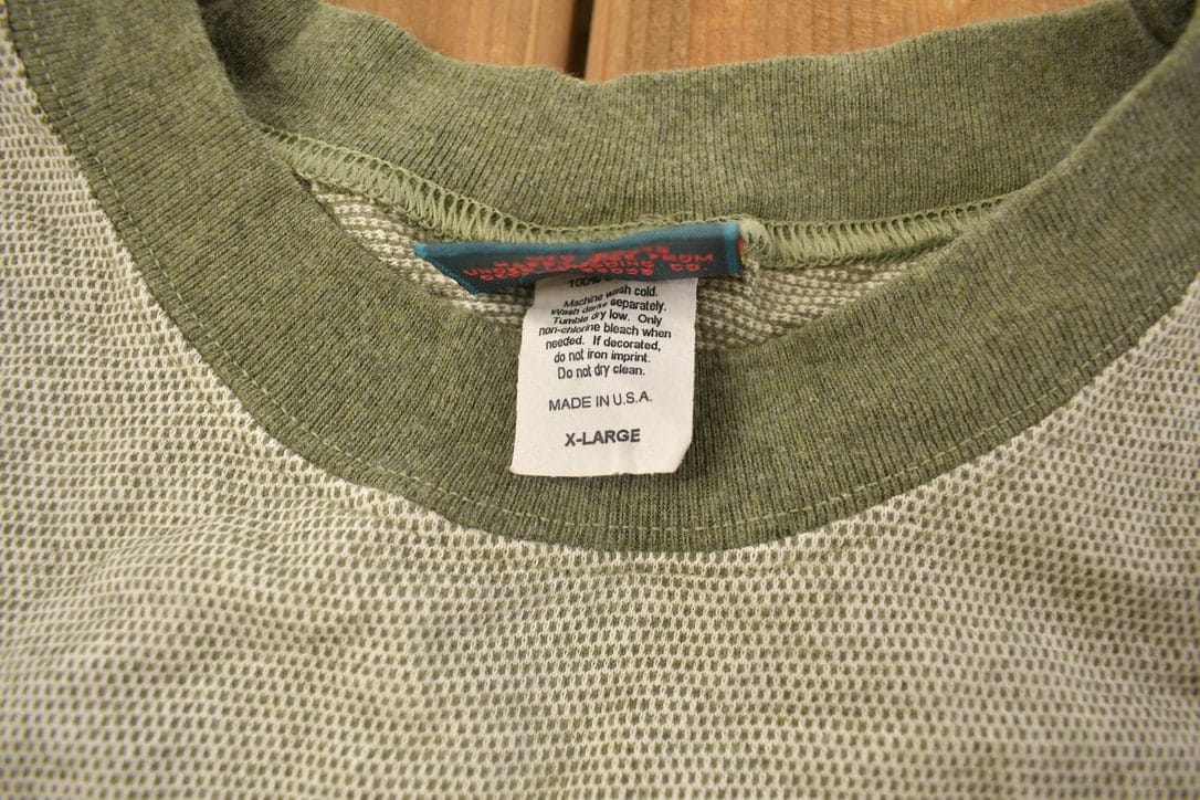 Vintage 1990s Gecko Hawaii Graphic Logo T Shirt Men's XL