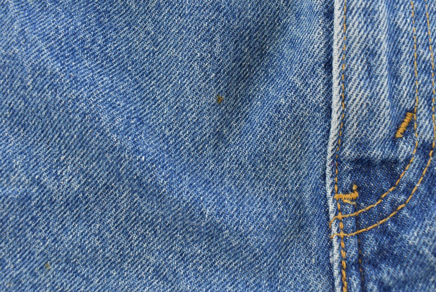 Vintage 1990s Levi's 550 Regular Fit Denim Blue Jeans Youth 22 x 24.5