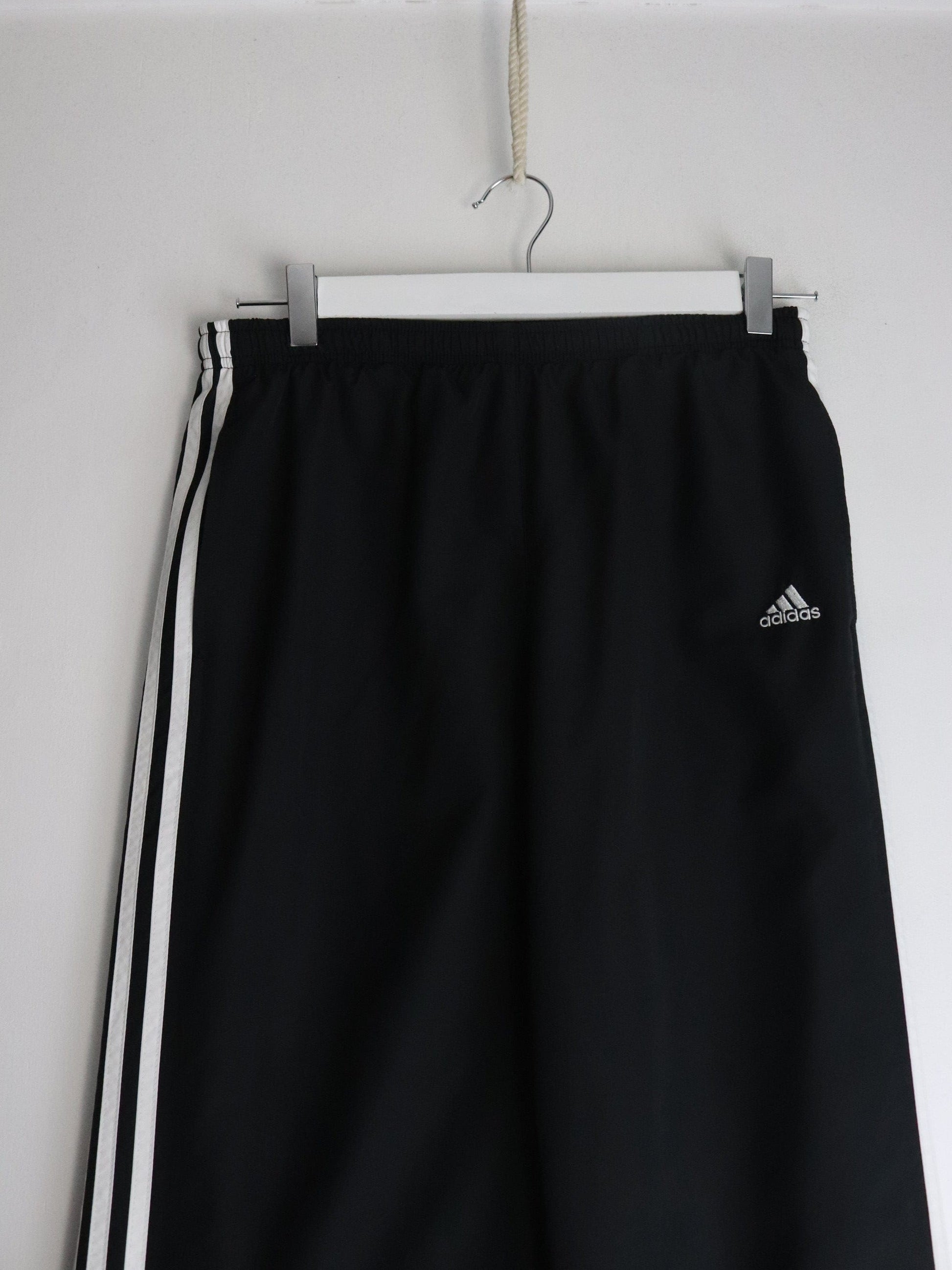 Adidas Trackpants Youth Medium Black from propervintagecanada