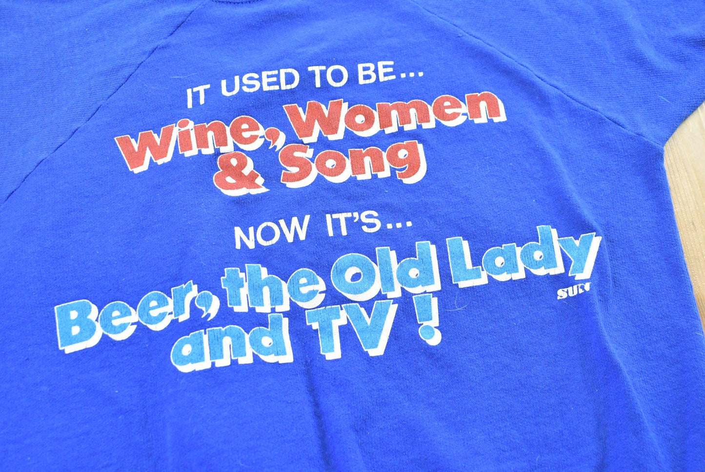 Vintage 1980s Wine Women Old Lady Beer Tv Short Sleeve Crewneck Sweatshirt Men's Small