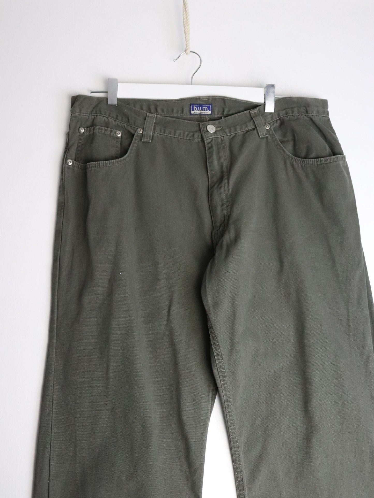 B.U.M. Equipment Pants Fits Mens 36 x 30 Green from propervintagecanada