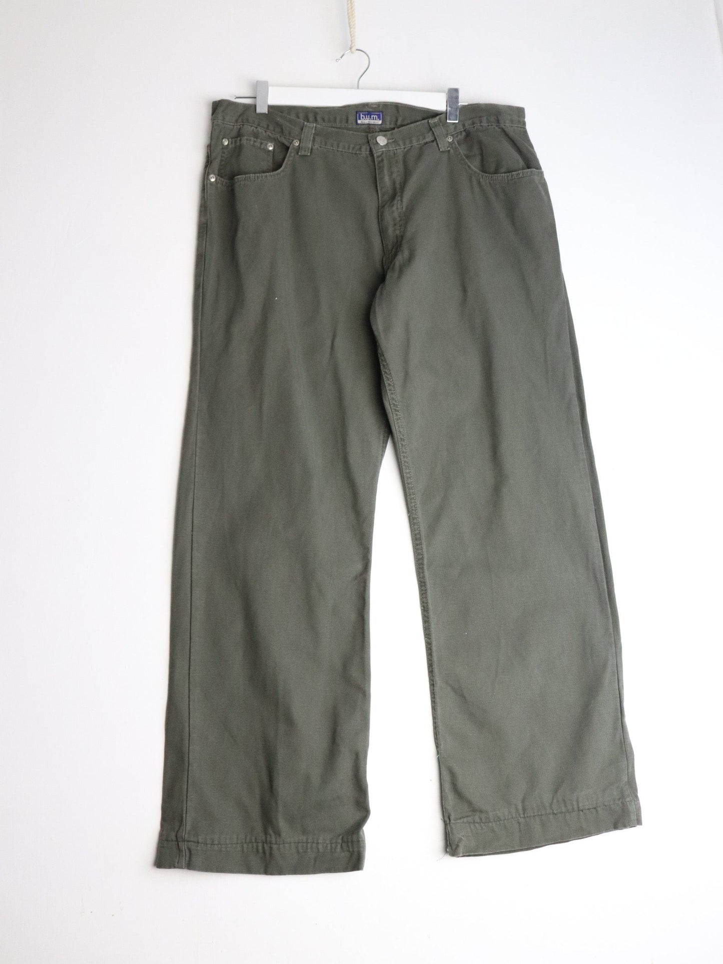 B.U.M. Equipment Pants Fits Mens 36 x 30 Green from propervintagecanada