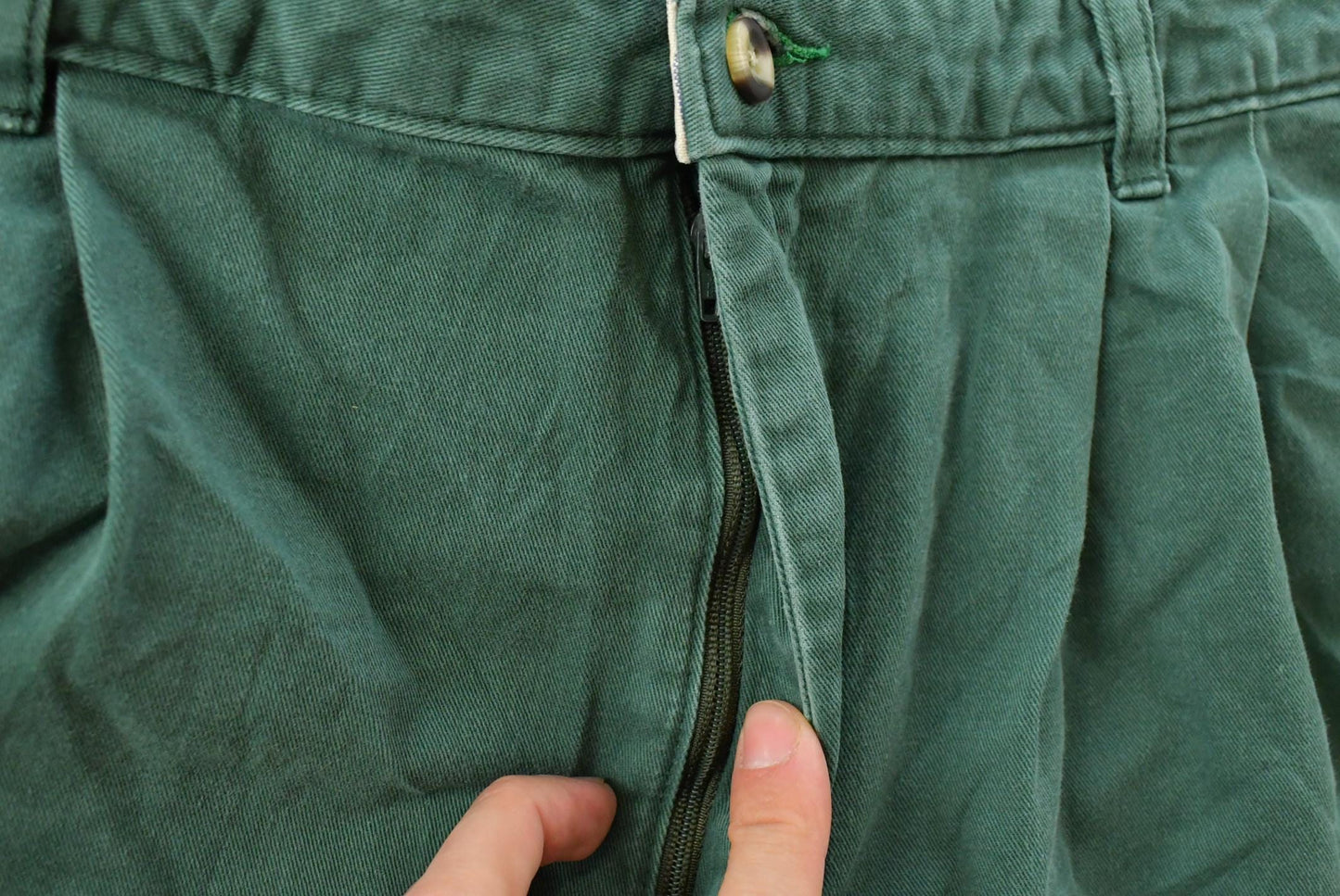 Vintage 1990s Tommy Hilfiger Green Cotton Shorts Men's 32
