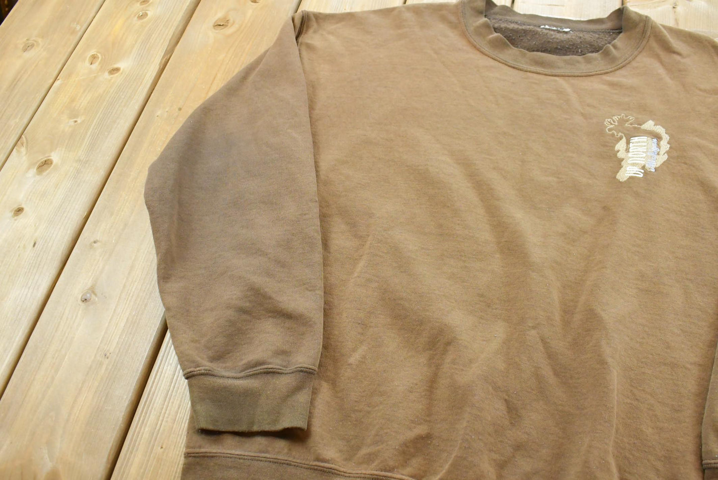 Vintage 1990s Up North Michigan Moose Embroidered Crewneck Sweatshirt Mens L