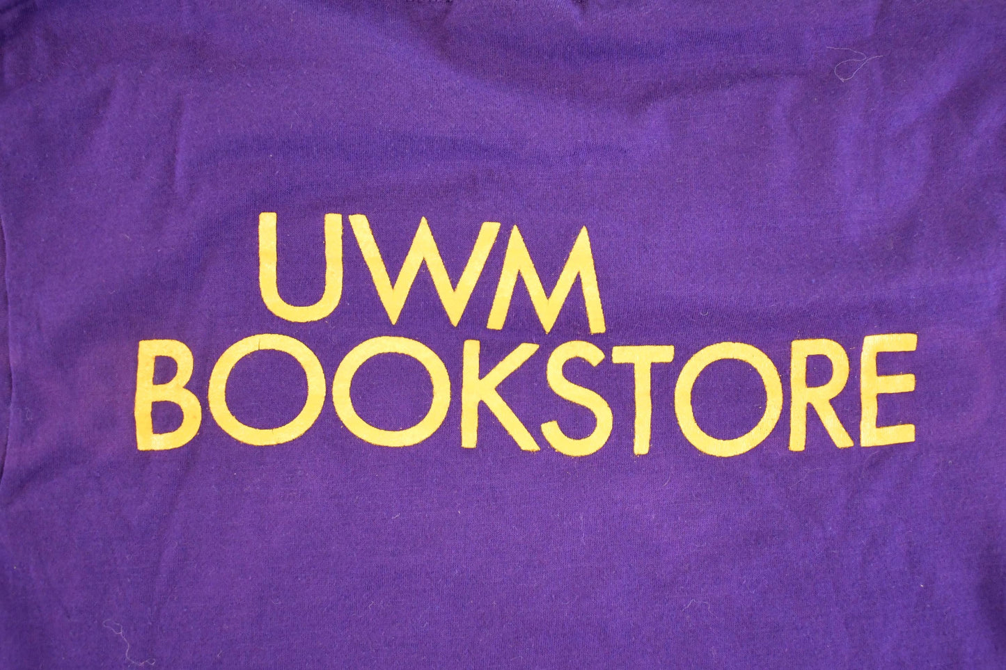 Vintage 1987 UWM Bookstore Scholarship Run Souvenir Travel T-Shirt Mens S