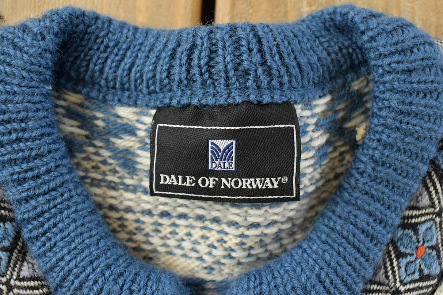 Vintage 1990s Dale Of Norway Wool Knit Cardigan Sweater Women's XL
