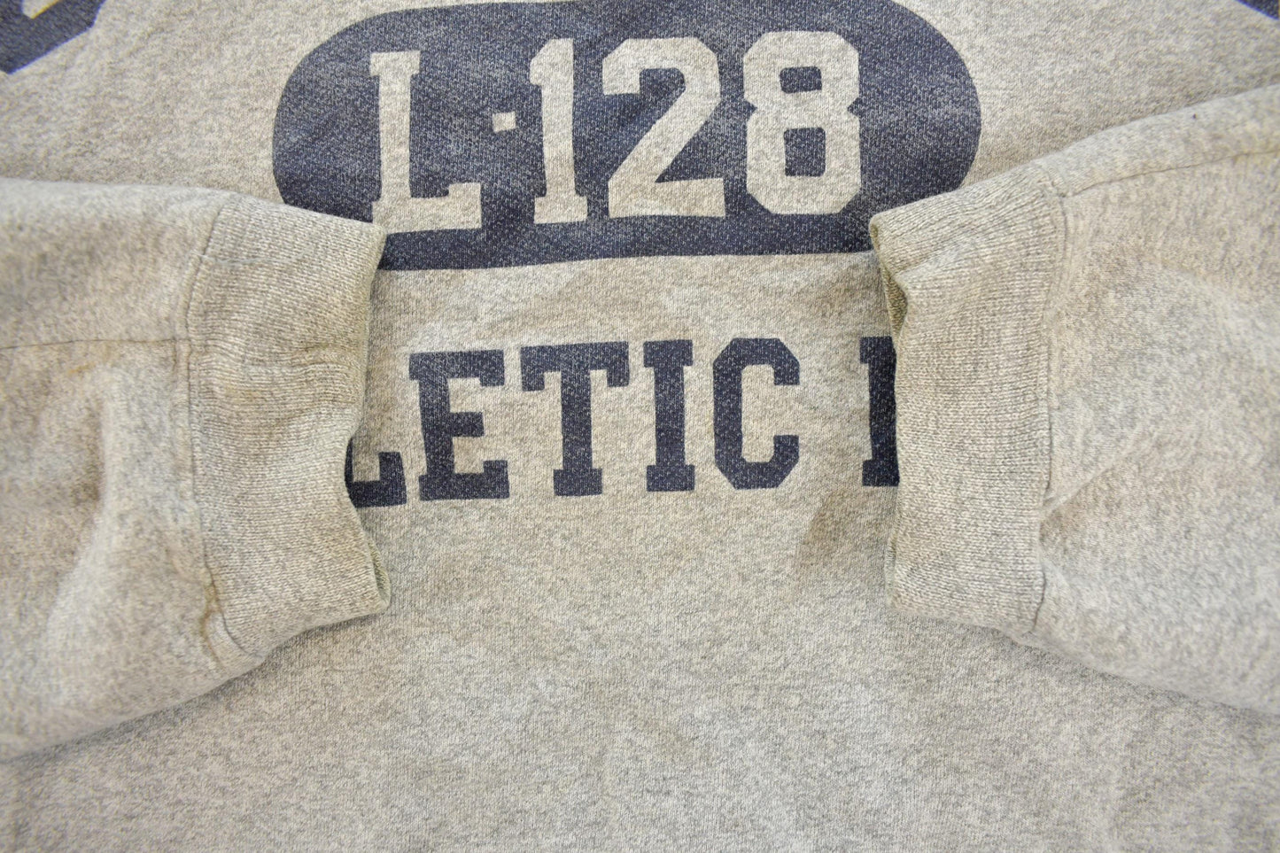 Vintage 1990s Gilman Athletic Department Collegiate Graphic Crewneck Sweatshirt Men's L