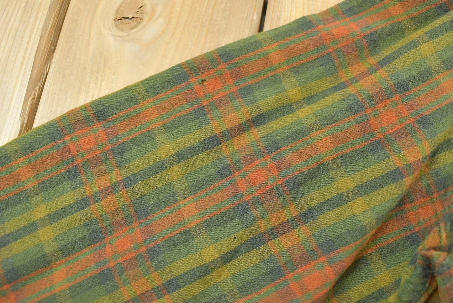 Vintage 1970s Sir Pendleton Wool Flannel Board Shirt Men's M / Loop Collar True Vintage / 70s Plaid Tartan / Made in USA