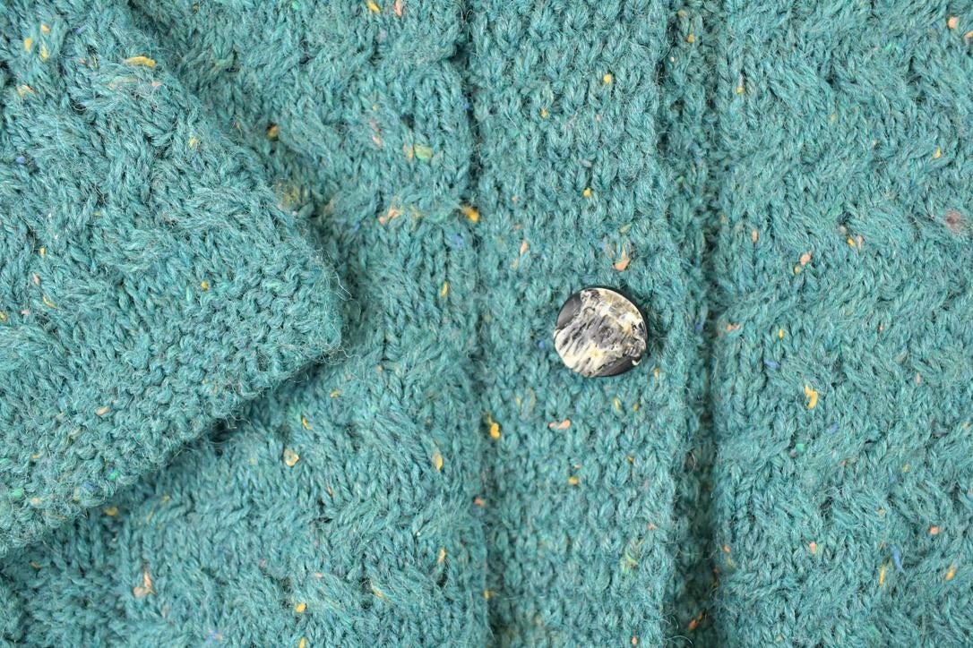 Vintage 1990s Carraig Donn Wool Cable Knit Cardigan Sweater Women's M