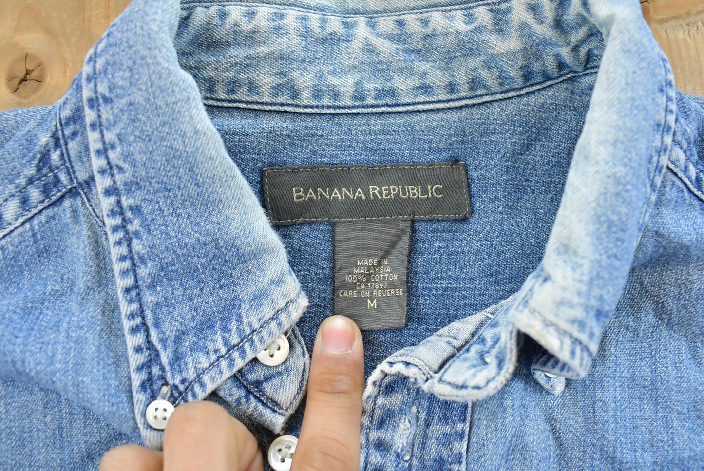 Vintage 1990s Banana Republic Denim Button Up Shirt Men's Medium