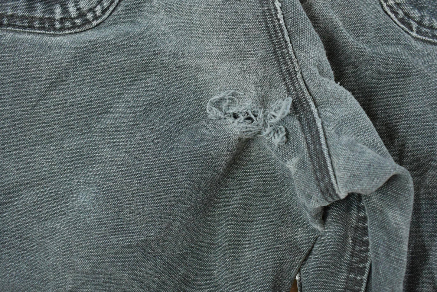 Vintage 2000s Thrashed Carhartt Double Knee Work Pants Men's 36 x 29