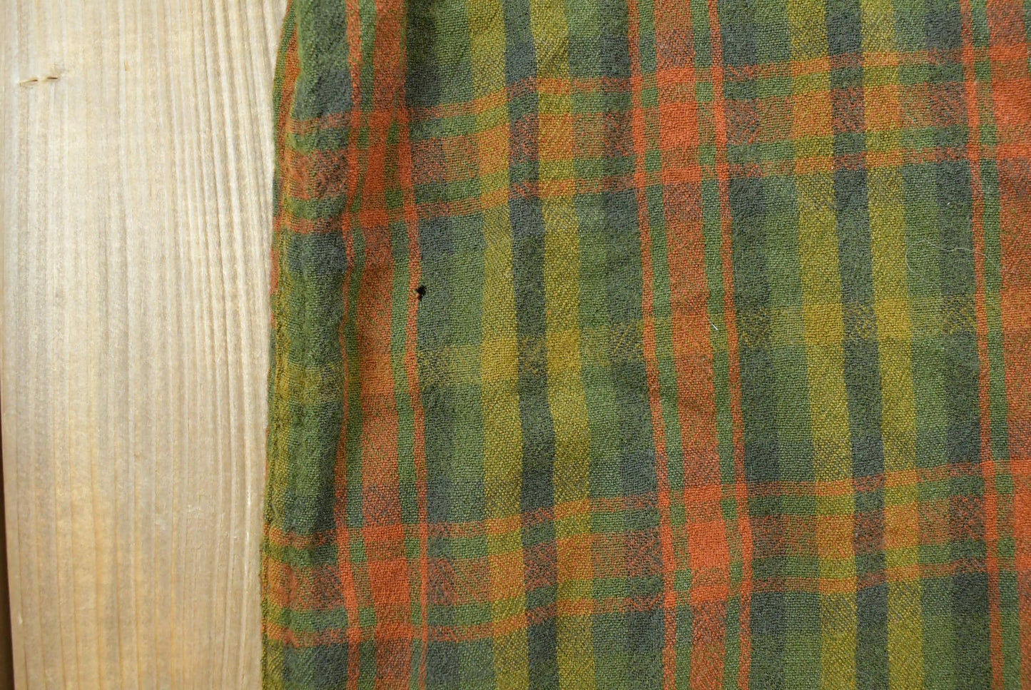Vintage 1970s Sir Pendleton Wool Flannel Board Shirt Men's M / Loop Collar True Vintage / 70s Plaid Tartan / Made in USA