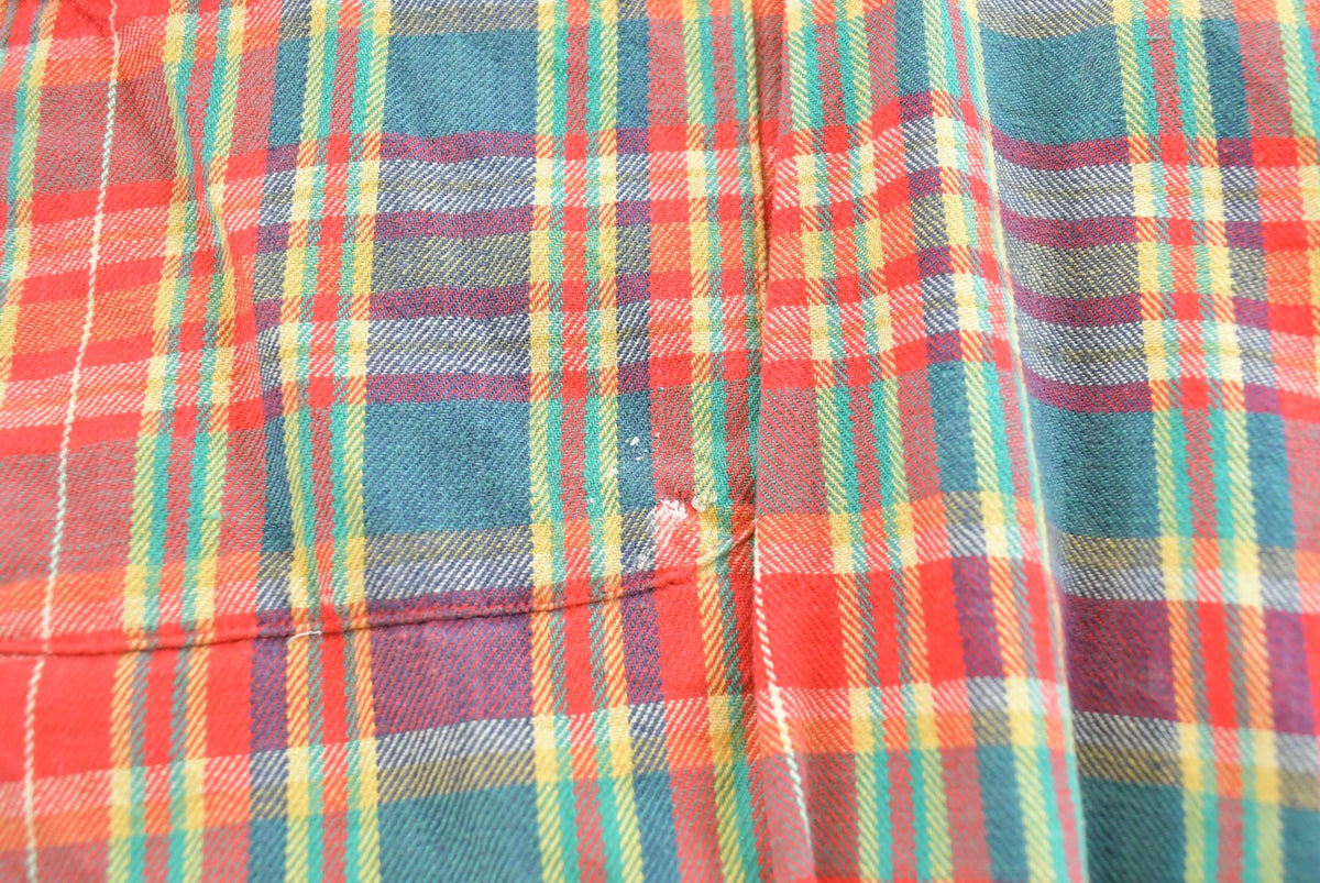 Vintage 1990s Boston Traders Plaid Flannel Button Up Shirt Men's M