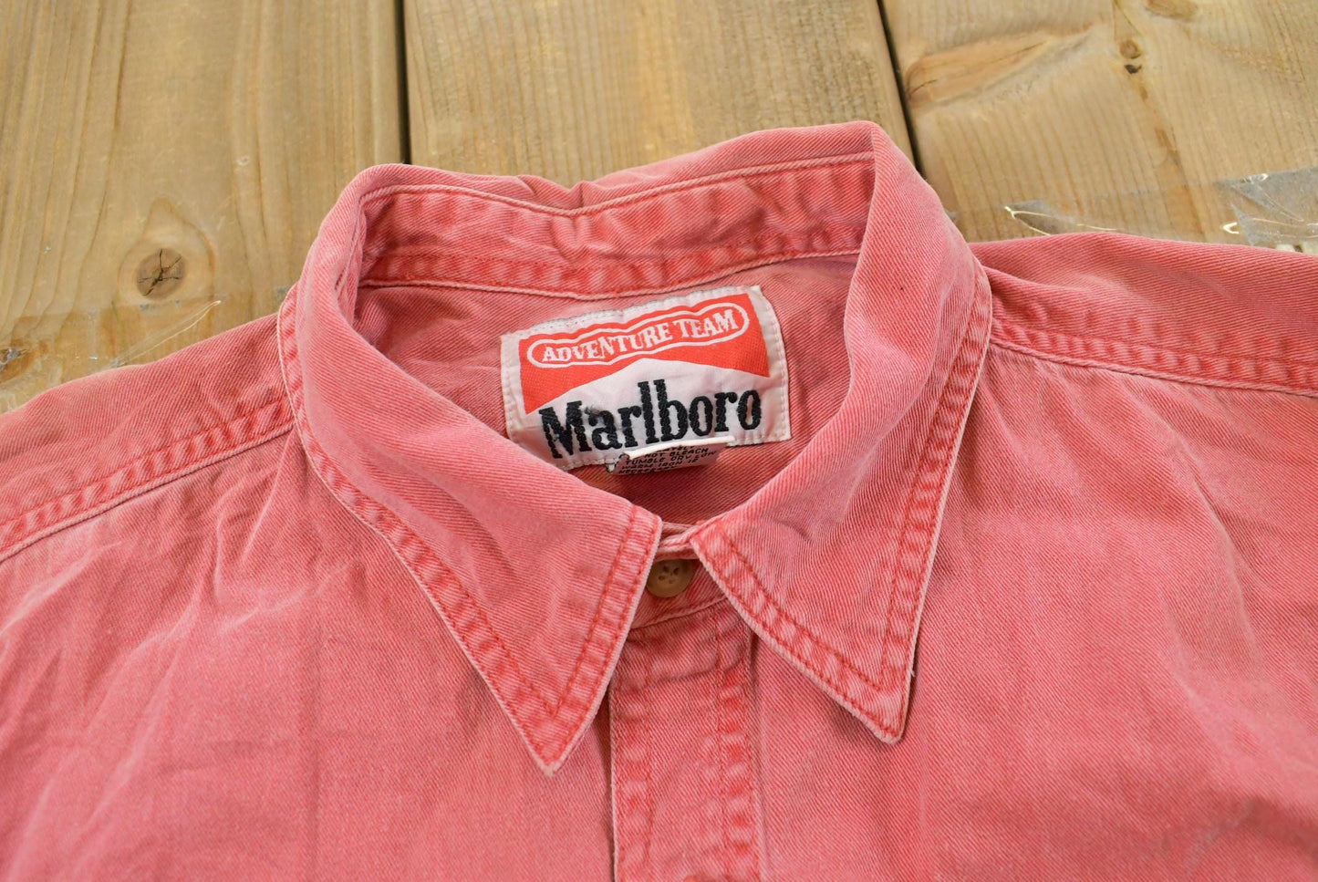 Vintage 1990's Marlboro Adventure Team Button Up Shirt Men's XL