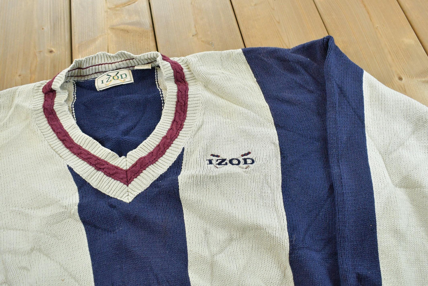 Vintage 1990s Izod Embroidered Logo Knitted Sweater Men's L