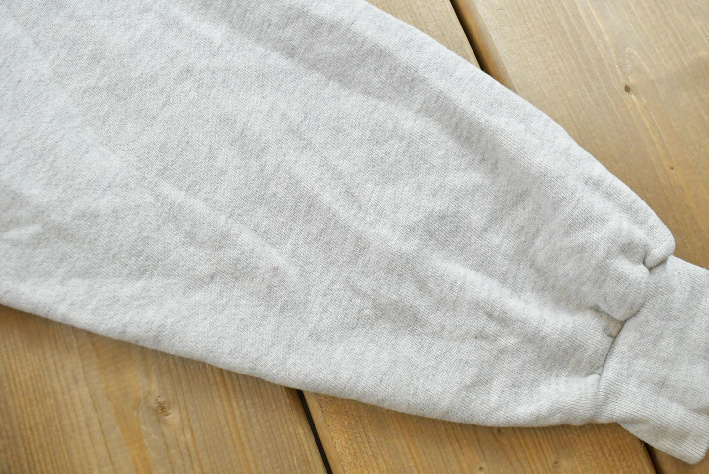 Vintage 2000s Yale University Crewneck Sweatshirt Men's M / 00s Collegiate Sweater / Bulldogs / Ivy League / Y2K Streetwear