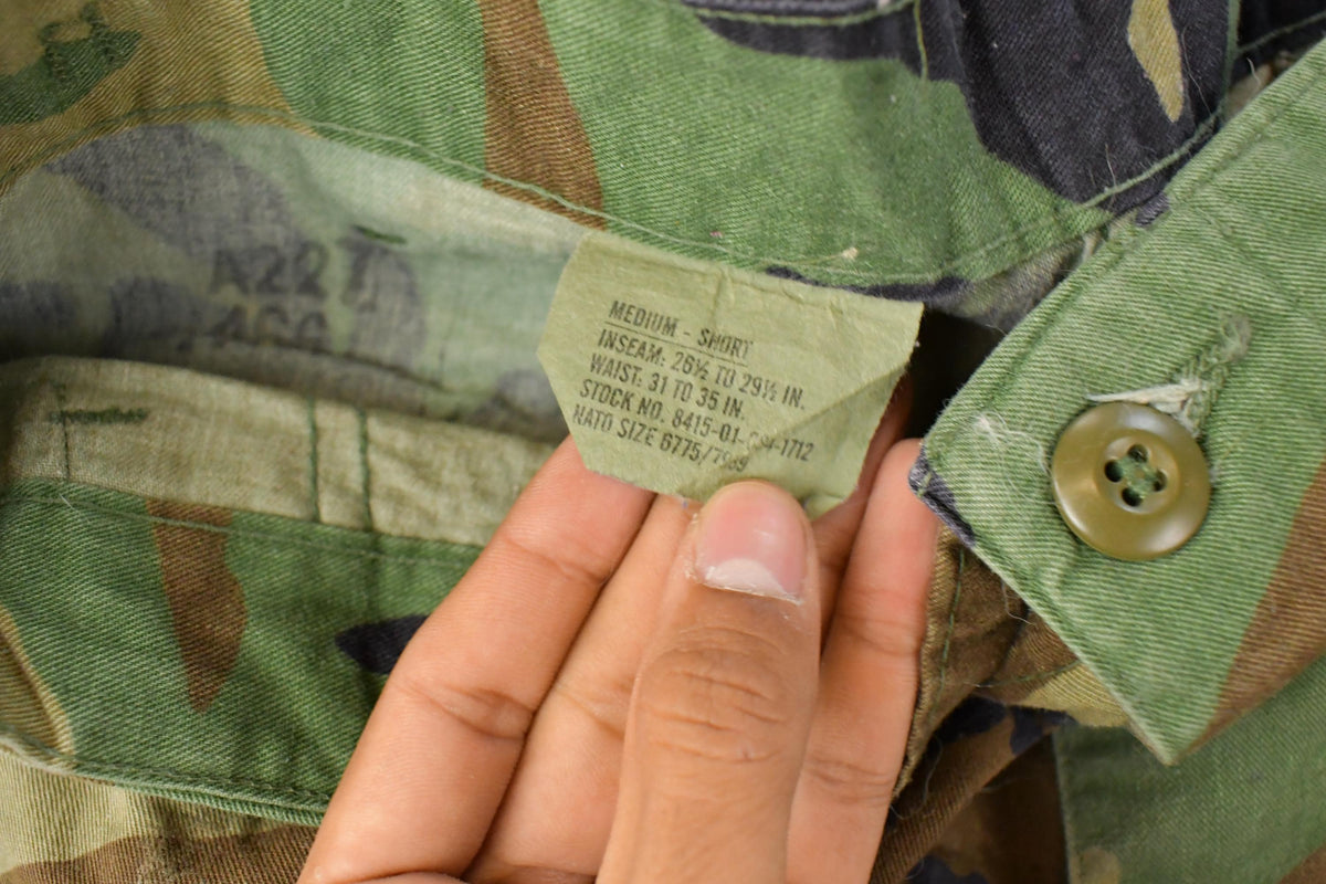 Vintage 2000s Army Woodland Camouflage Cargo Pants Men's Medium Short