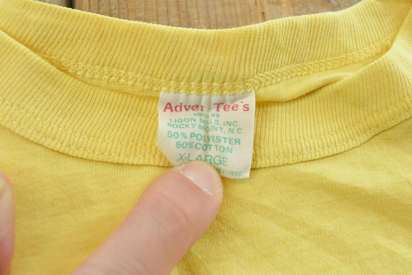 Vintage 1980s Brick Shirt House Funny Cartoon T-Shirt Mens L