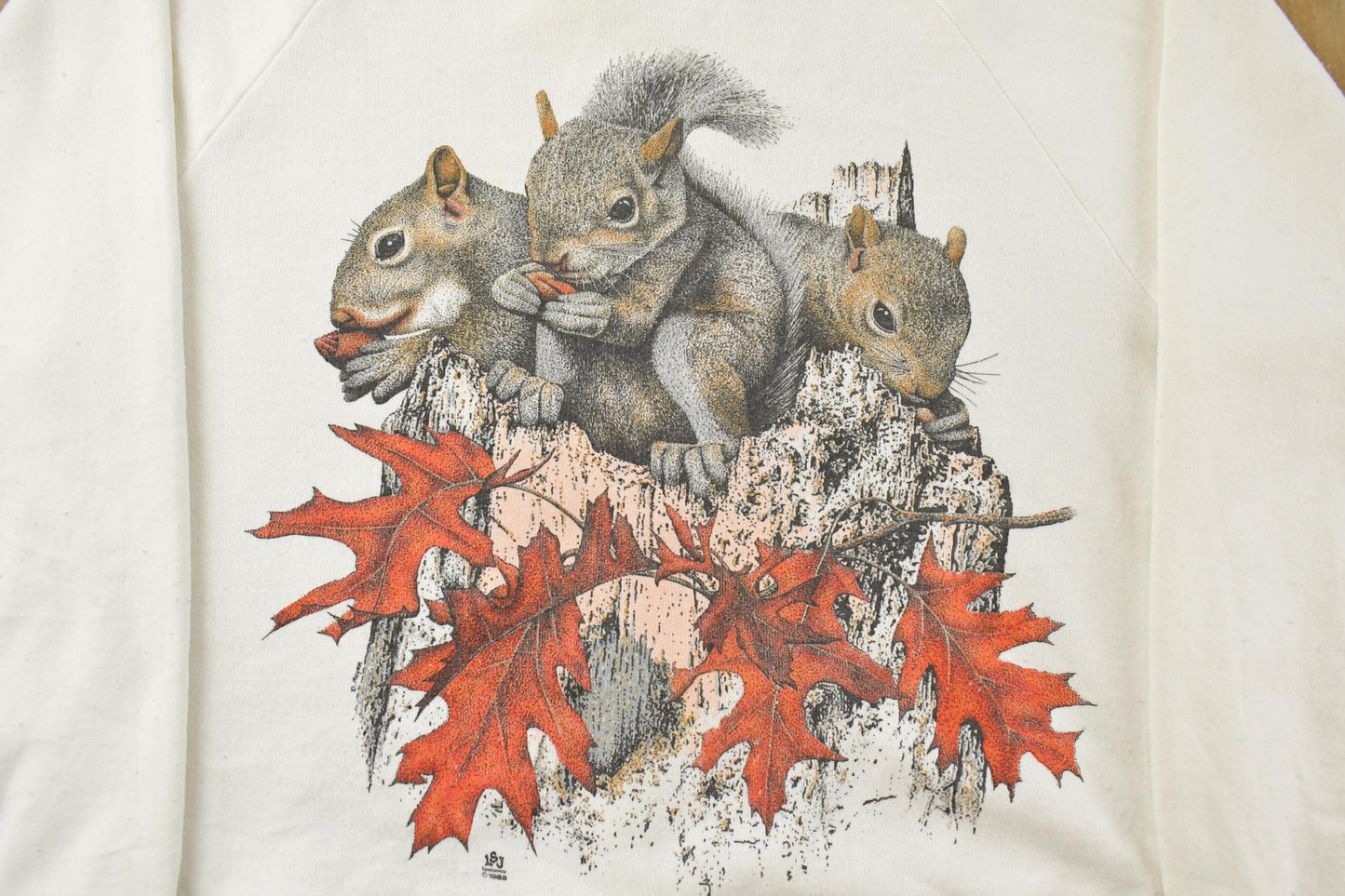 Vintage 1990s Squirrels Cute Crewneck Sweatshirt Men's Medium