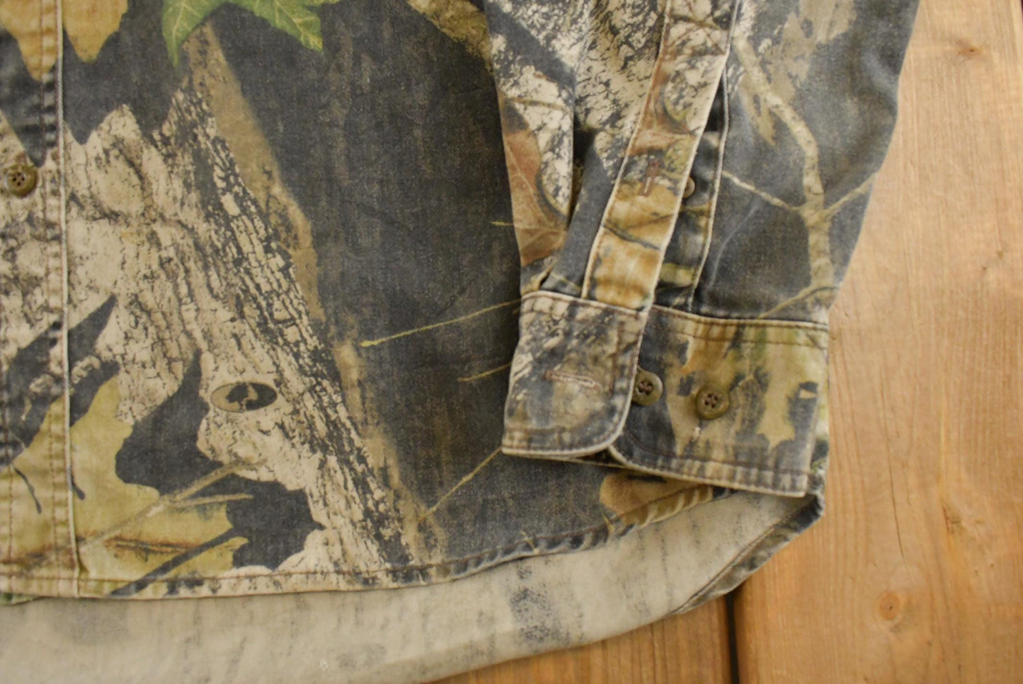 Vintage 1990s Mossy Oak Apparel Tree Camo Cloth Button Up Shirt Men's L
