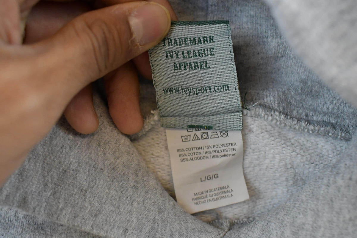 Vintage 2000s Yale University Sweatshirt Hoodie Men's Large / Y2K Collegiate Sweater / Ivy League / Y2K Streetwear
