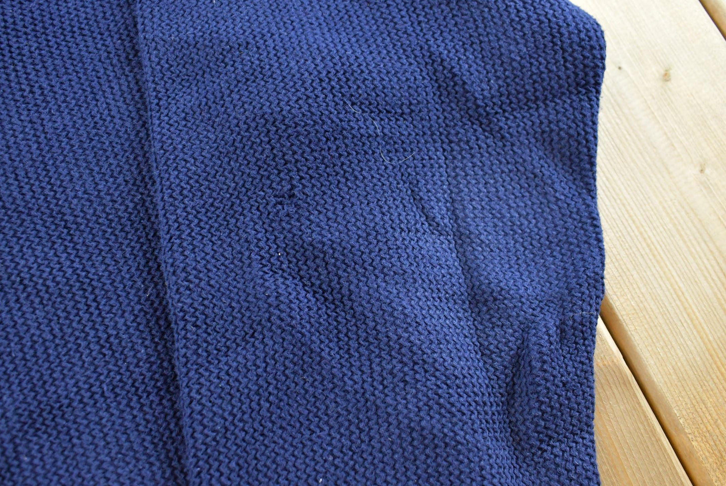 Vintage 1990s Izod Embroidered Logo Cotton Knit Sweater Men's M