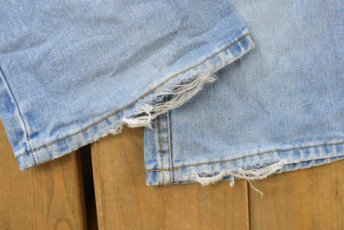 Vintage 2000's Jordache Bell Bottom Boot Cut Denim Jeans Women's 27 x 30.5