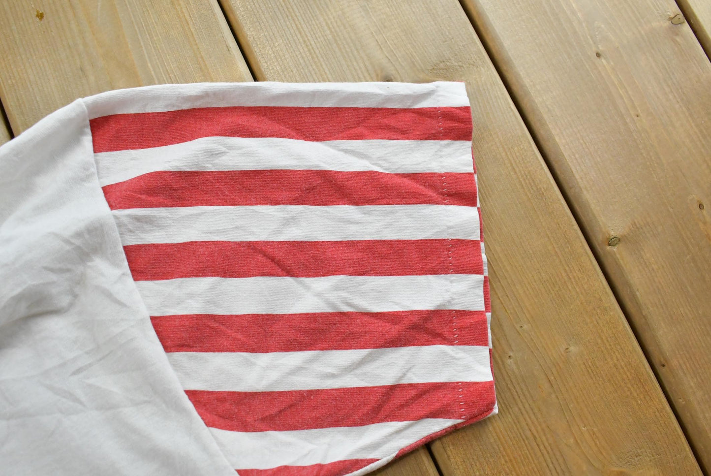 Vintage 1990s LA Sports Wear Blank White American Flag Sleeves T-Shirt Men's L
