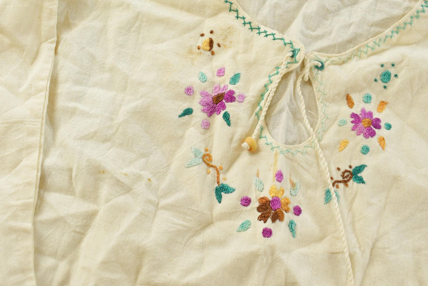 Vintage 1960s Floral Embroidered Peasant Blouse Shirt Womens M