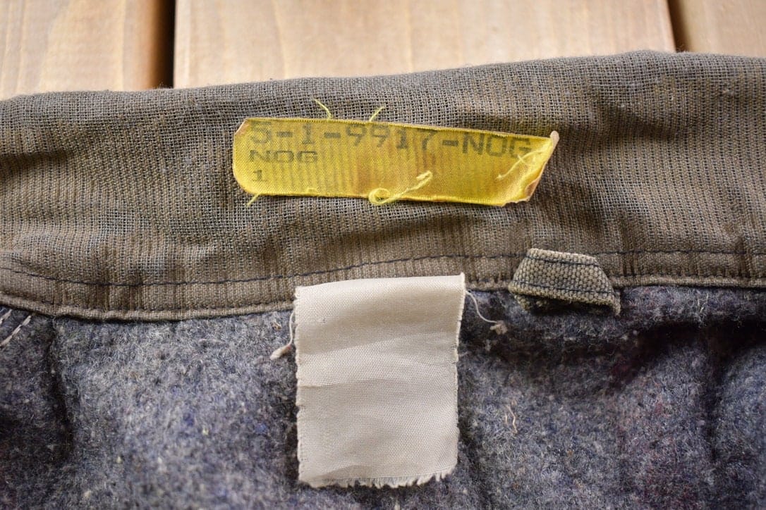 Carhartt Clothing > Gender Neutral Adult Clothing > Jackets & Coats Vintage 1990s Carhartt Blanket Lined Chore Coat Men's Large